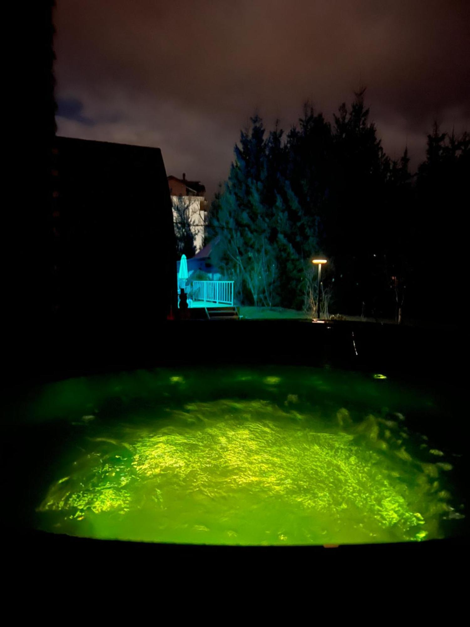 U Yaroslava Hotel ヤレムチャ エクステリア 写真